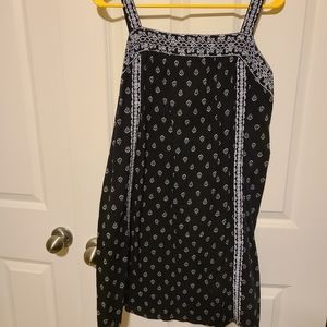 Black and white pattern dress